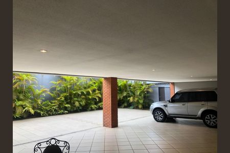 Casa à venda com 600m², 3 quartos e 8 vagas Casa à venda com 600m², 3 quartos e 8 vagasFoto 05