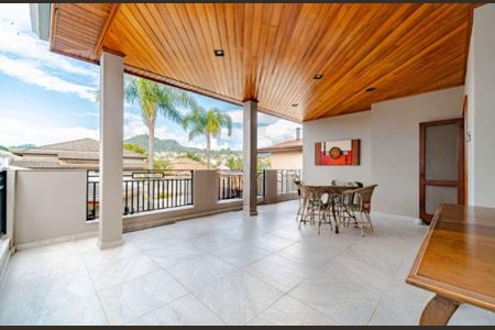 Foto 03 de casa de condomínio à venda com 4 quartos, 430m² em Alphaville, Santana de Parnaíba