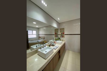 Casa de condomínio à venda com 270m², 4 quartos e 4 vagas Casa de condomínio à venda com 270m², 4 quartos e 4 vagasFoto 13