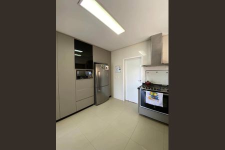 Casa de condomínio à venda com 270m², 4 quartos e 4 vagas Casa de condomínio à venda com 270m², 4 quartos e 4 vagasFoto 14