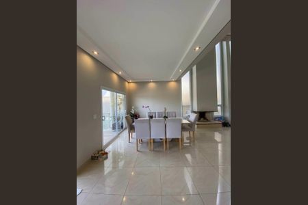 Casa de condomínio à venda com 270m², 4 quartos e 4 vagas Casa de condomínio à venda com 270m², 4 quartos e 4 vagasFoto 33
