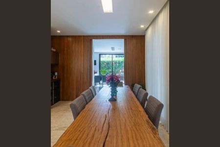 Casa de condomínio à venda com 537m², 4 quartos e 8 vagas Casa de condomínio à venda com 537m², 4 quartos e 8 vagasFoto 09
