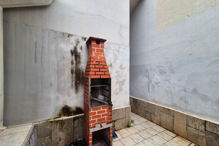 Casa à venda com 250m², 2 quartos e 2 vagasÁrea comum - Churrasqueira