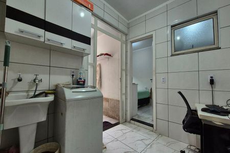 Casa à venda com 250m², 2 quartos e 2 vagasÁrea de Serviço