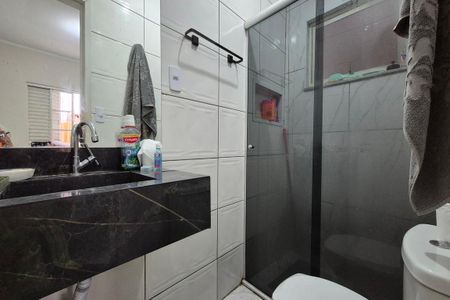 Casa à venda com 250m², 2 quartos e 2 vagasBanheiro da Suíte