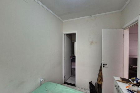 Casa à venda com 250m², 2 quartos e 2 vagasQuarto 2 - Suíte