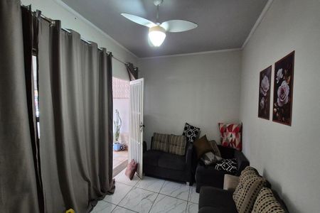 Sala  de casa à venda com 2 quartos, 250m² em Jardim Nova Europa, Campinas
