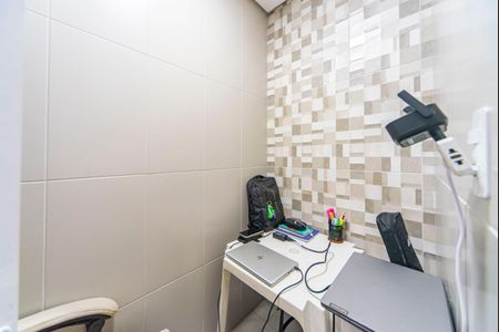 Apartamento à venda com 100m², 2 quartos e 1 vaga Apartamento à venda com 100m², 2 quartos e 1 vagaEscritório
