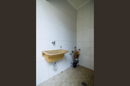 Casa à venda com 75m², 3 quartos e 2 vagasÁrea de Serviço