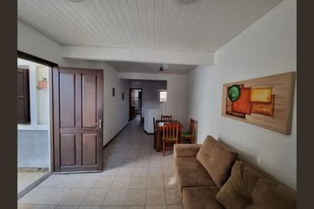 Sala de casa para alugar com 3 quartos, 70m² em Hípica, Porto Alegre