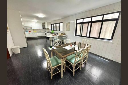 Casa de condomínio à venda com 651m², 4 quartos e 8 vagas Casa de condomínio à venda com 651m², 4 quartos e 8 vagasFoto 09