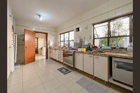Casa de condomínio à venda com 400m², 4 quartos e 4 vagas Casa de condomínio à venda com 400m², 4 quartos e 4 vagasFoto 16