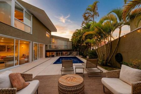 Casa de condomínio à venda com 540m², 5 quartos e 3 vagas Casa de condomínio à venda com 540m², 5 quartos e 3 vagasFoto 23