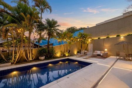 Casa de condomínio à venda com 540m², 5 quartos e 3 vagas Casa de condomínio à venda com 540m², 5 quartos e 3 vagasFoto 22