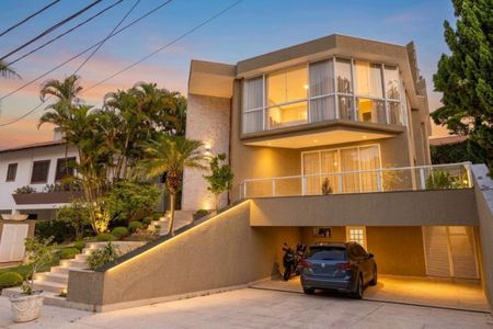Casa de condomínio à venda com 540m², 5 quartos e 3 vagas Casa de condomínio à venda com 540m², 5 quartos e 3 vagasFoto 39