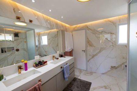 Casa de condomínio à venda com 540m², 5 quartos e 3 vagas Casa de condomínio à venda com 540m², 5 quartos e 3 vagasFoto 33