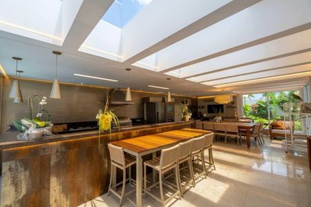 Casa de condomínio à venda com 540m², 5 quartos e 3 vagas Casa de condomínio à venda com 540m², 5 quartos e 3 vagasFoto 29