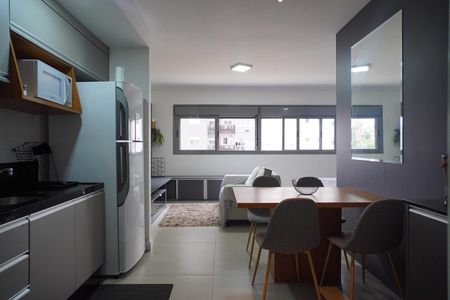Sala _Cozinha  de kitnet/studio à venda com 1 quarto, 38m² em Bela Vista, Porto Alegre