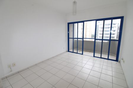 Apartamento para alugar com 83m², 3 quartos e 1 vagaSala
