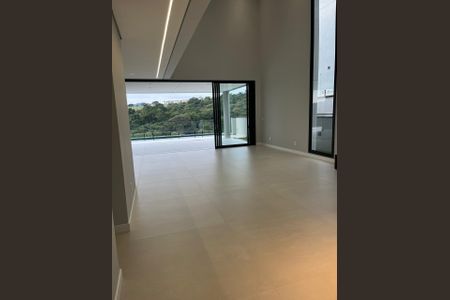 Casa de condomínio à venda com 350m², 4 quartos e 6 vagas Casa de condomínio à venda com 350m², 4 quartos e 6 vagasFoto 12
