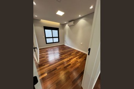 Casa de condomínio à venda com 350m², 4 quartos e 6 vagas Casa de condomínio à venda com 350m², 4 quartos e 6 vagasFoto 22