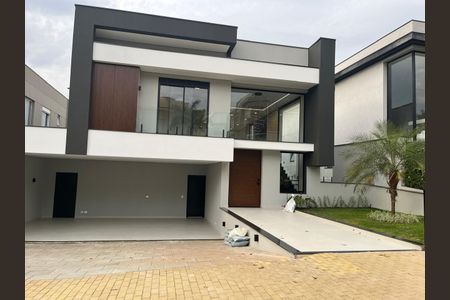 Casa de condomínio à venda com 350m², 4 quartos e 6 vagas Casa de condomínio à venda com 350m², 4 quartos e 6 vagasFoto 02