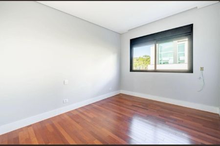 Casa de condomínio à venda com 420m², 4 quartos e 4 vagas Casa de condomínio à venda com 420m², 4 quartos e 4 vagasFoto 21