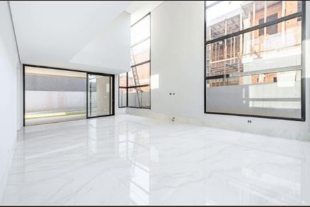 Casa de condomínio à venda com 420m², 4 quartos e 4 vagas Casa de condomínio à venda com 420m², 4 quartos e 4 vagasFoto 07