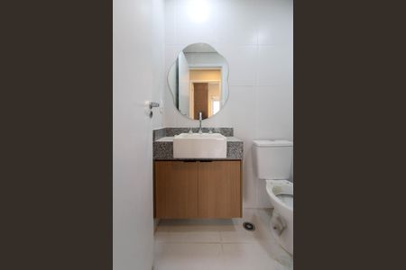 Apartamento para alugar com 59m², 2 quartos e 1 vaga Apartamento para alugar com 59m², 2 quartos e 1 vagaBanheiro