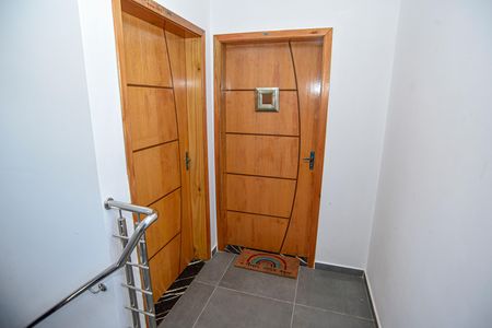 Entrada de apartamento para alugar com 1 quarto, 39m² em Jardim Algarve, Viamão