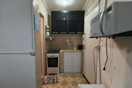 Cozinha  de kitnet/studio para alugar com 0 quarto, 25m² em Cidade Ocian, Praia Grande
