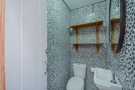 Casa à venda com 136m², 2 quartos e 2 vagas Casa à venda com 136m², 2 quartos e 2 vagasLavabo