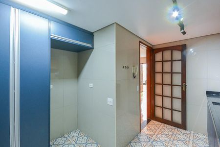 Casa à venda com 136m², 2 quartos e 2 vagas Casa à venda com 136m², 2 quartos e 2 vagasCozinha