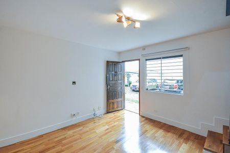 Sala de casa à venda com 2 quartos, 136m² em Vila Campo Grande, São Paulo