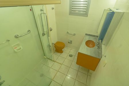 Apartamento à venda com 120m², 3 quartos e 2 vagasBanheiro da Suíte 