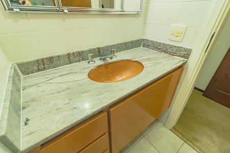 Apartamento à venda com 120m², 3 quartos e 2 vagasBanheiro