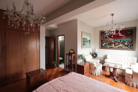 Apartamento para alugar com 205m², 4 quartos e 2 vagasQuarto 4 - Suíte