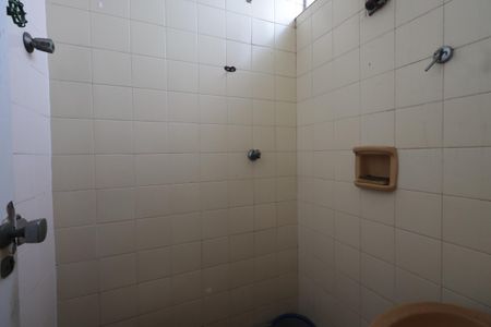 Apartamento para alugar com 205m², 4 quartos e 2 vagasBanheiro de serviço
