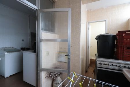 Apartamento para alugar com 205m², 4 quartos e 2 vagasÁrea de Serviço