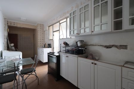 Apartamento para alugar com 205m², 4 quartos e 2 vagasCozinha