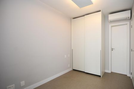 suite 2 de apartamento para alugar com 2 quartos, 70m² em Pinheiros, São Paulo