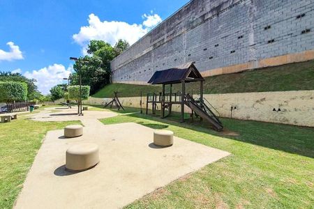 Apartamento para alugar com 72m², 3 quartos e 1 vaga Apartamento para alugar com 72m², 3 quartos e 1 vagaPlayground