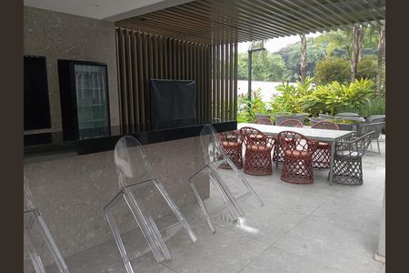 Apartamento para alugar com 245m², 3 quartos e 2 vagas Apartamento para alugar com 245m², 3 quartos e 2 vagasÁrea comum - Churrasqueira