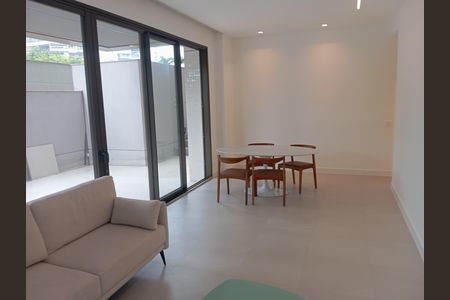 Apartamento para alugar com 245m², 3 quartos e 2 vagas