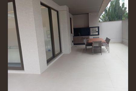 Apartamento para alugar com 245m², 3 quartos e 2 vagas
