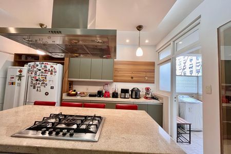 Apartamento à venda com 295m², 4 quartos e 2 vagas