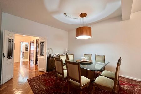 Apartamento à venda com 295m², 4 quartos e 2 vagas