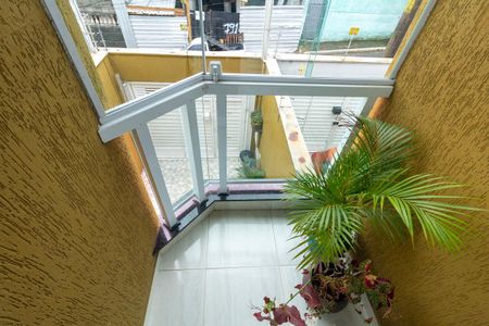Casa à venda com 110m², 3 quartos e 2 vagas Casa à venda com 110m², 3 quartos e 2 vagasVaranda