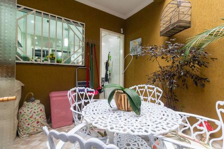 Casa à venda com 110m², 3 quartos e 2 vagas Casa à venda com 110m², 3 quartos e 2 vagasQuintal e área de serviço