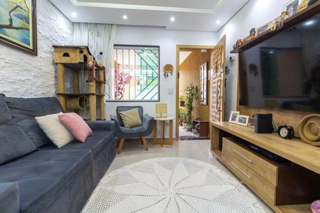 Casa à venda com 110m², 3 quartos e 2 vagas Casa à venda com 110m², 3 quartos e 2 vagasSala